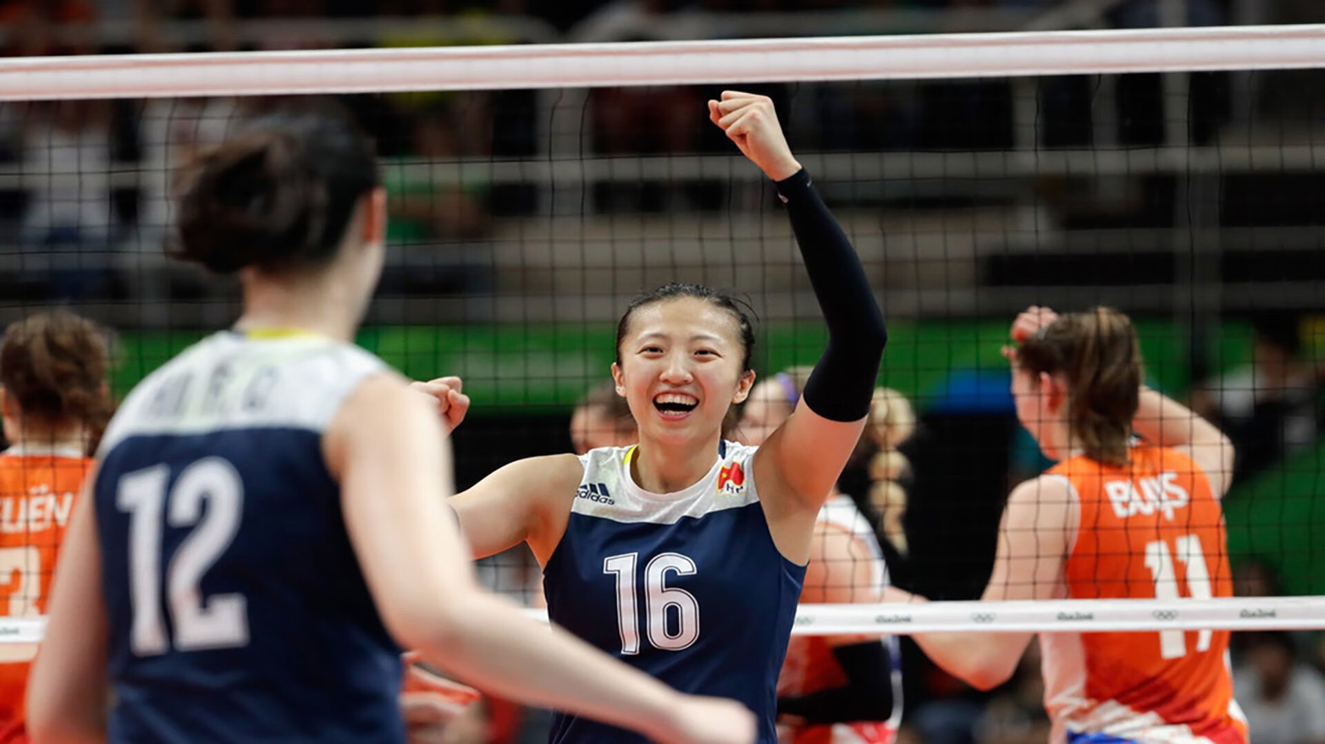 足篮双线出击！国米碾压埃因霍温，纽卡斯尔特训备战NBA总决赛